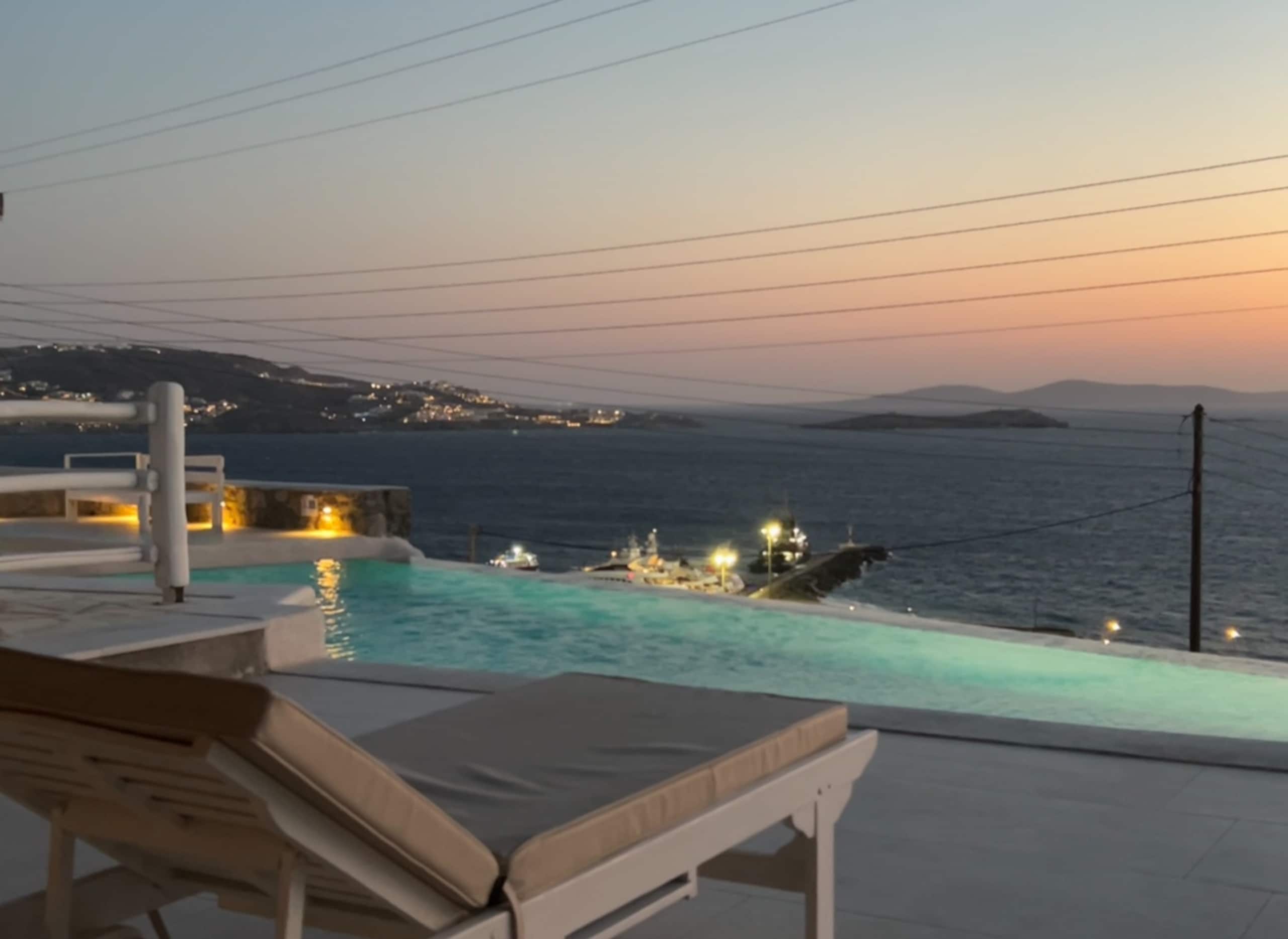 Mykonos central style — photo 3