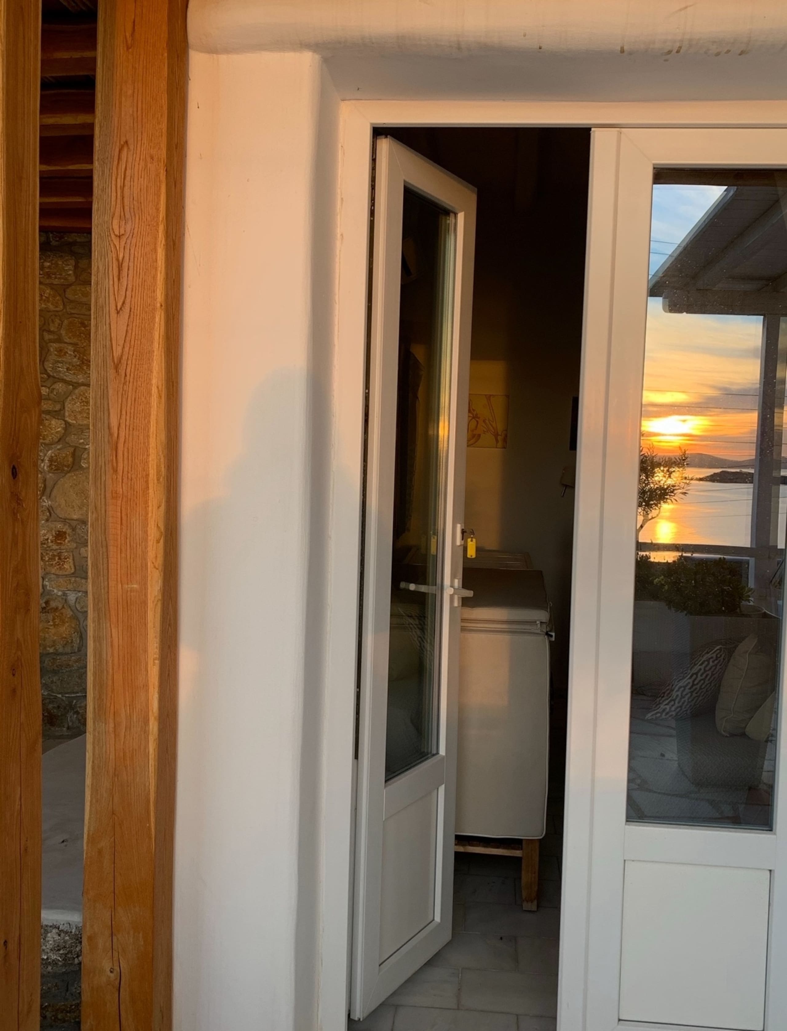Mykonos central style 10