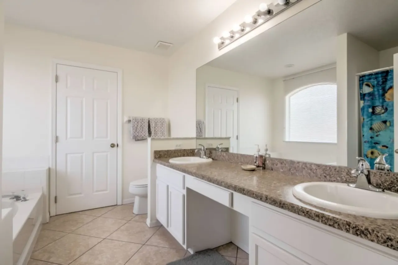 Palm Breeze Villa 4-Bedroom, 2-Storey Home with Private Pool 10