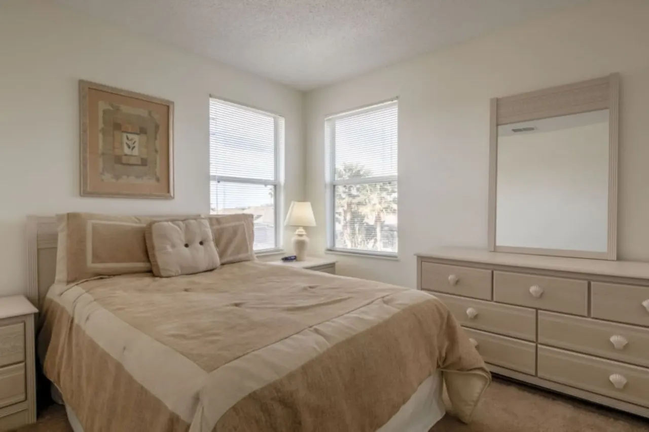 Palm Breeze Villa 4-Bedroom, 2-Storey Home with Private Pool 14