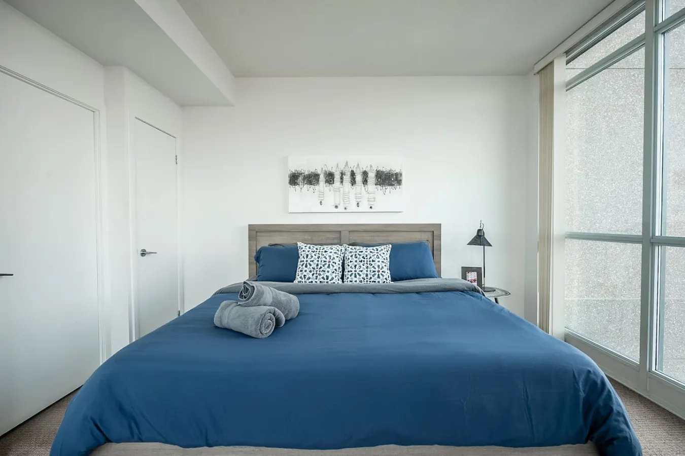 Bright 1BR Suite • King Bed • Breathtaking Views