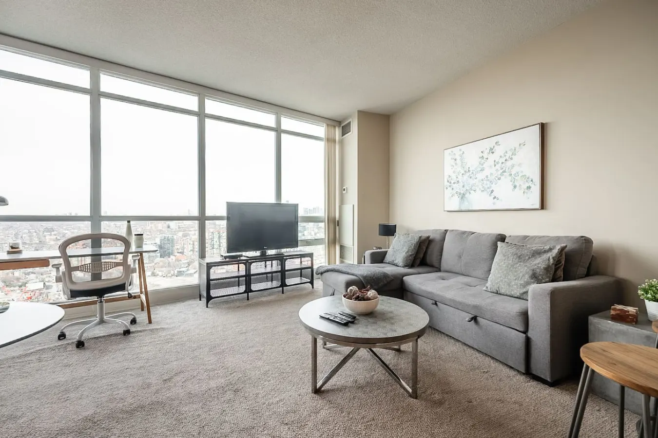 Bright 1BR Suite King Bed Breathtaking Views 9