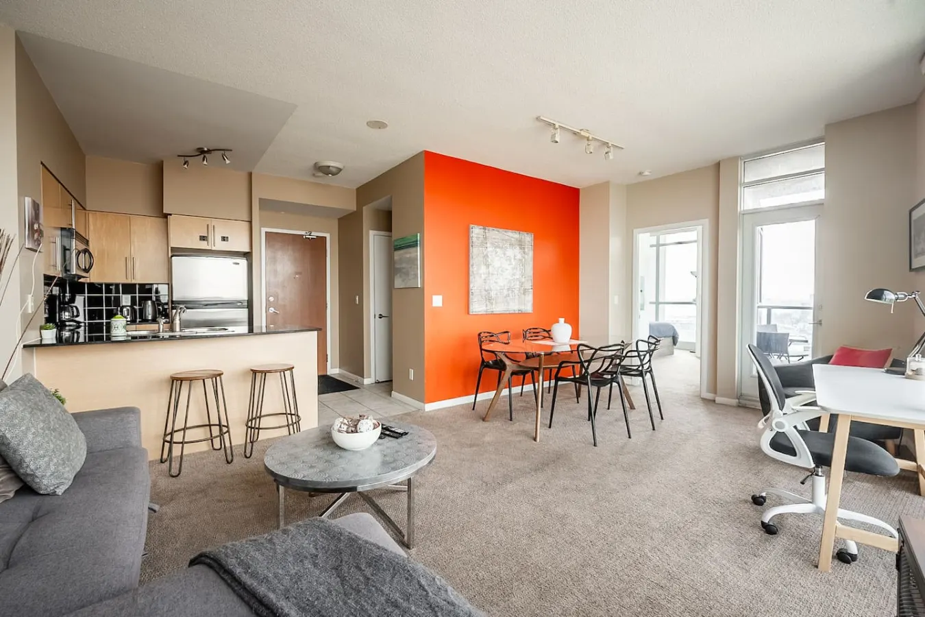 Bright 1BR Suite King Bed Breathtaking Views 14