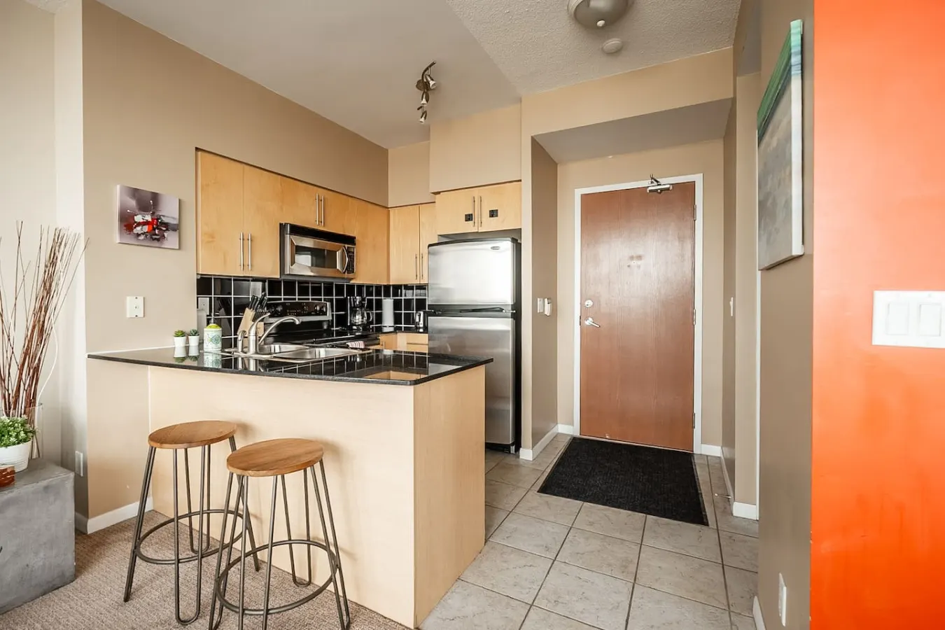 Bright 1BR Suite King Bed Breathtaking Views 15
