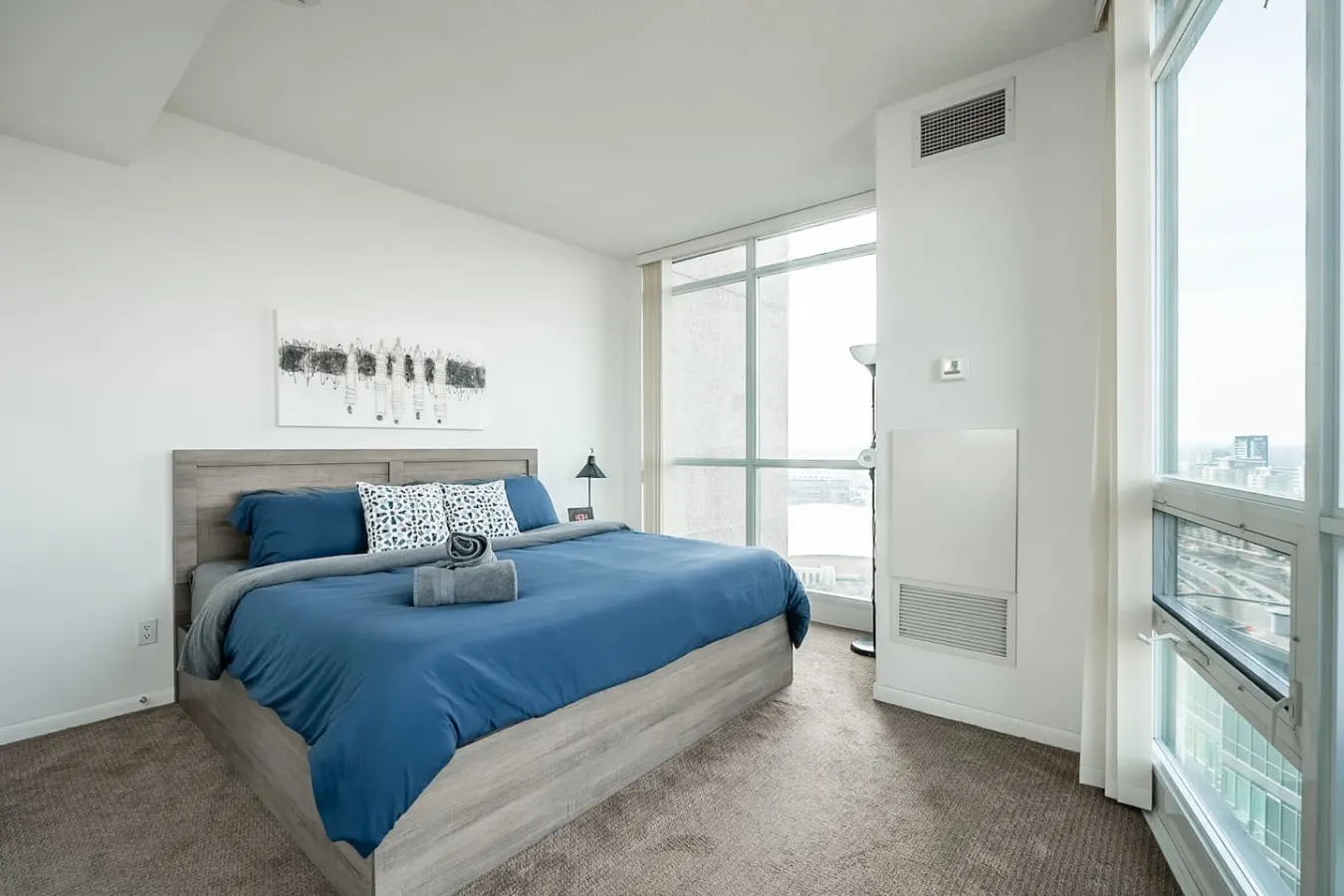 Bright 1BR Suite King Bed Breathtaking Views 7