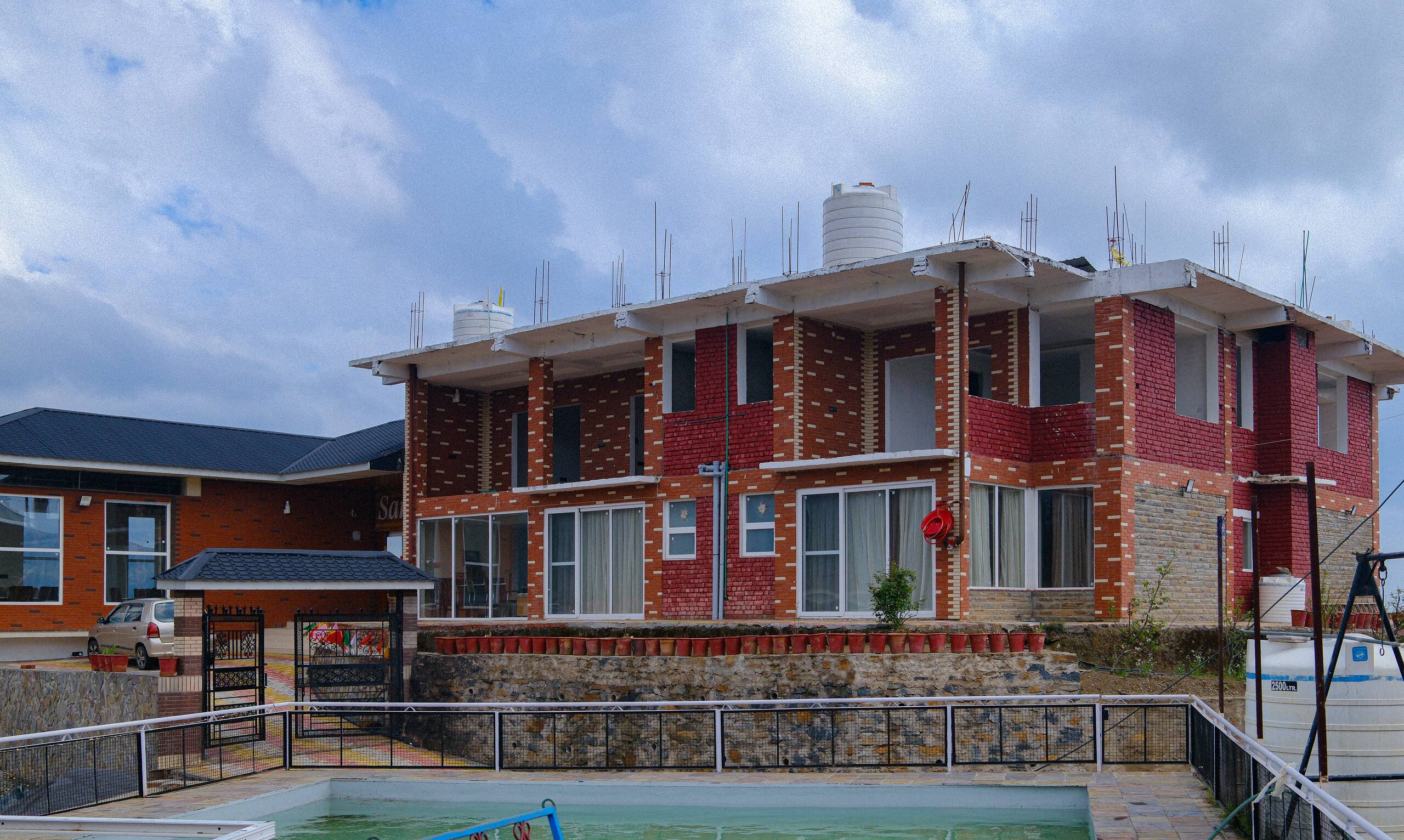 Private hilltop homestay on a Himachal ridge 37