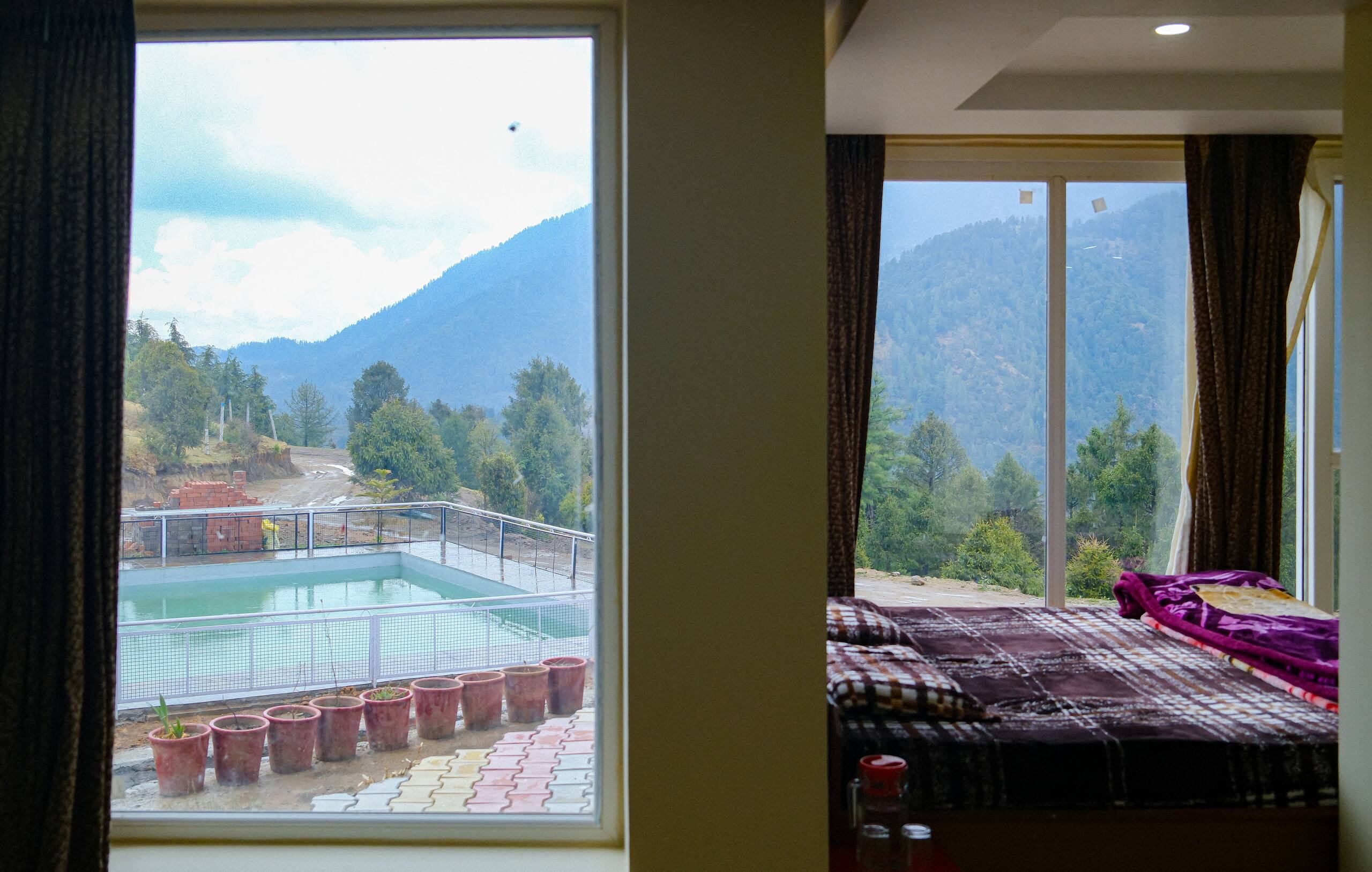 Private hilltop homestay on a Himachal ridge 25