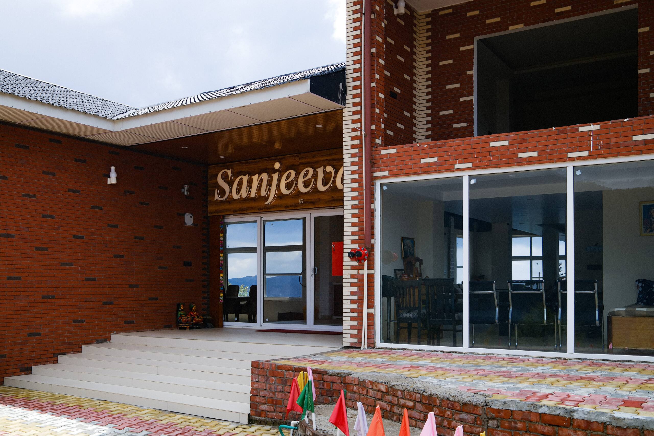 Private hilltop homestay on a Himachal ridge 39