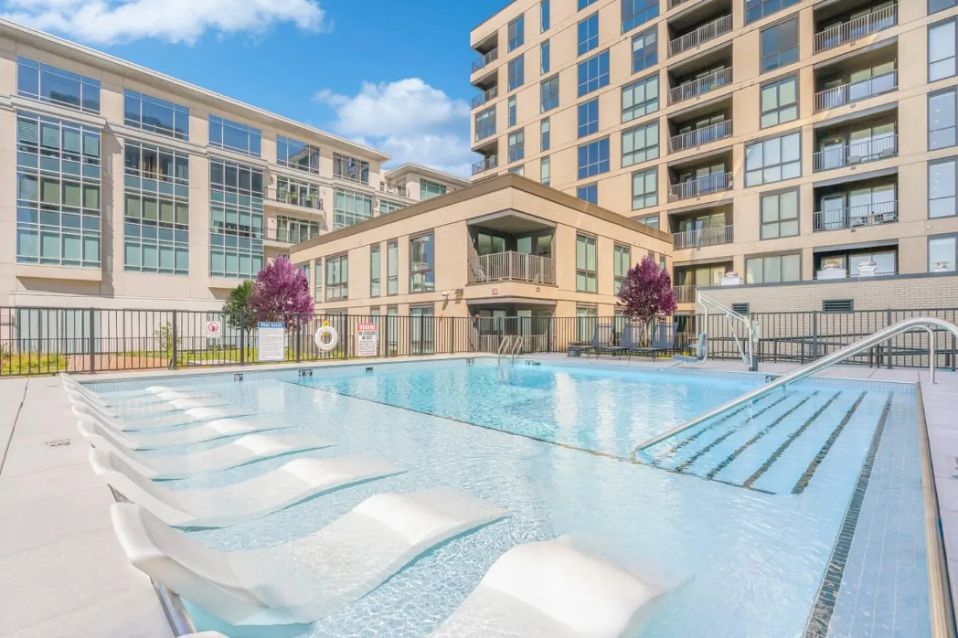 Super Luxury Condo | Mass Ave | Pool+Gym+Lounge — photo 4