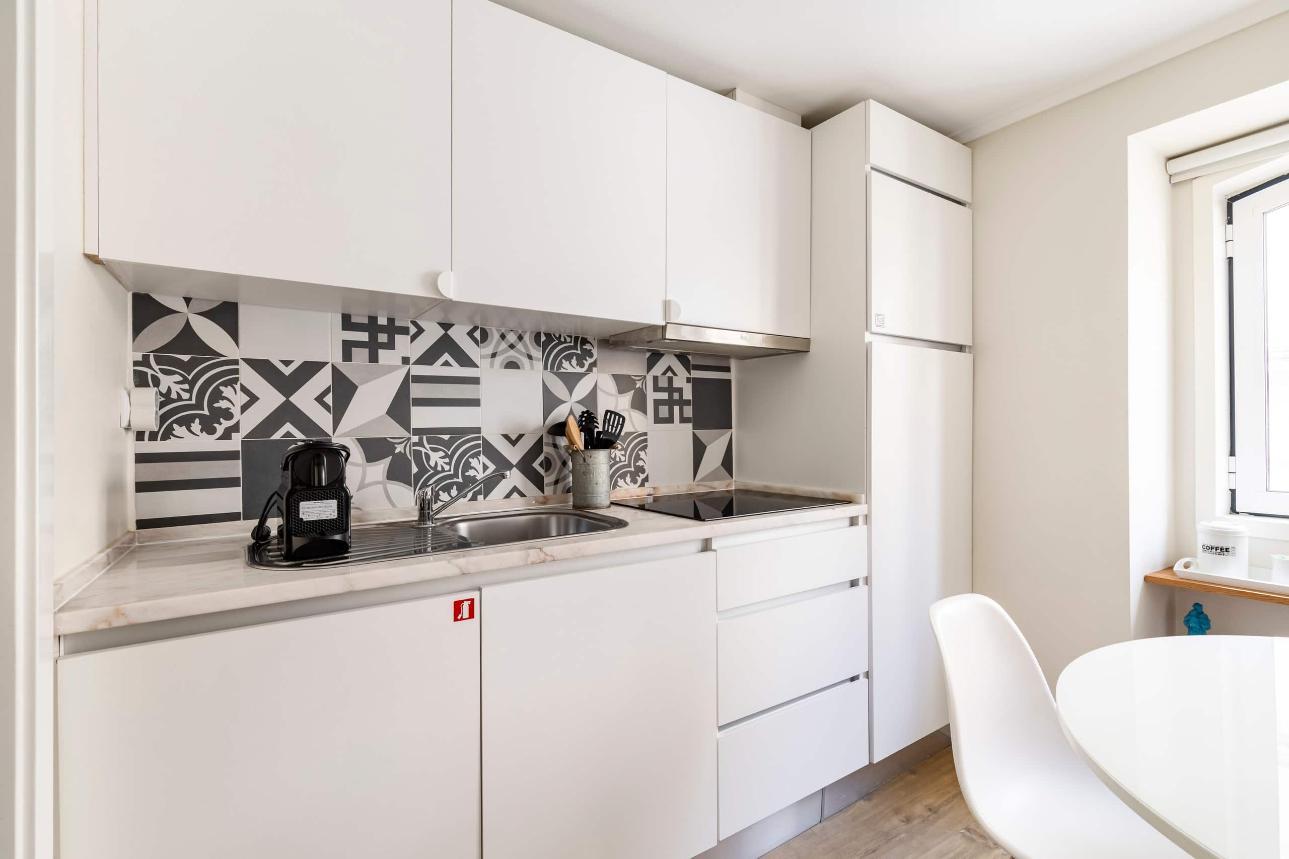 Charming Mezzanine Alfama. Design Apartment 9