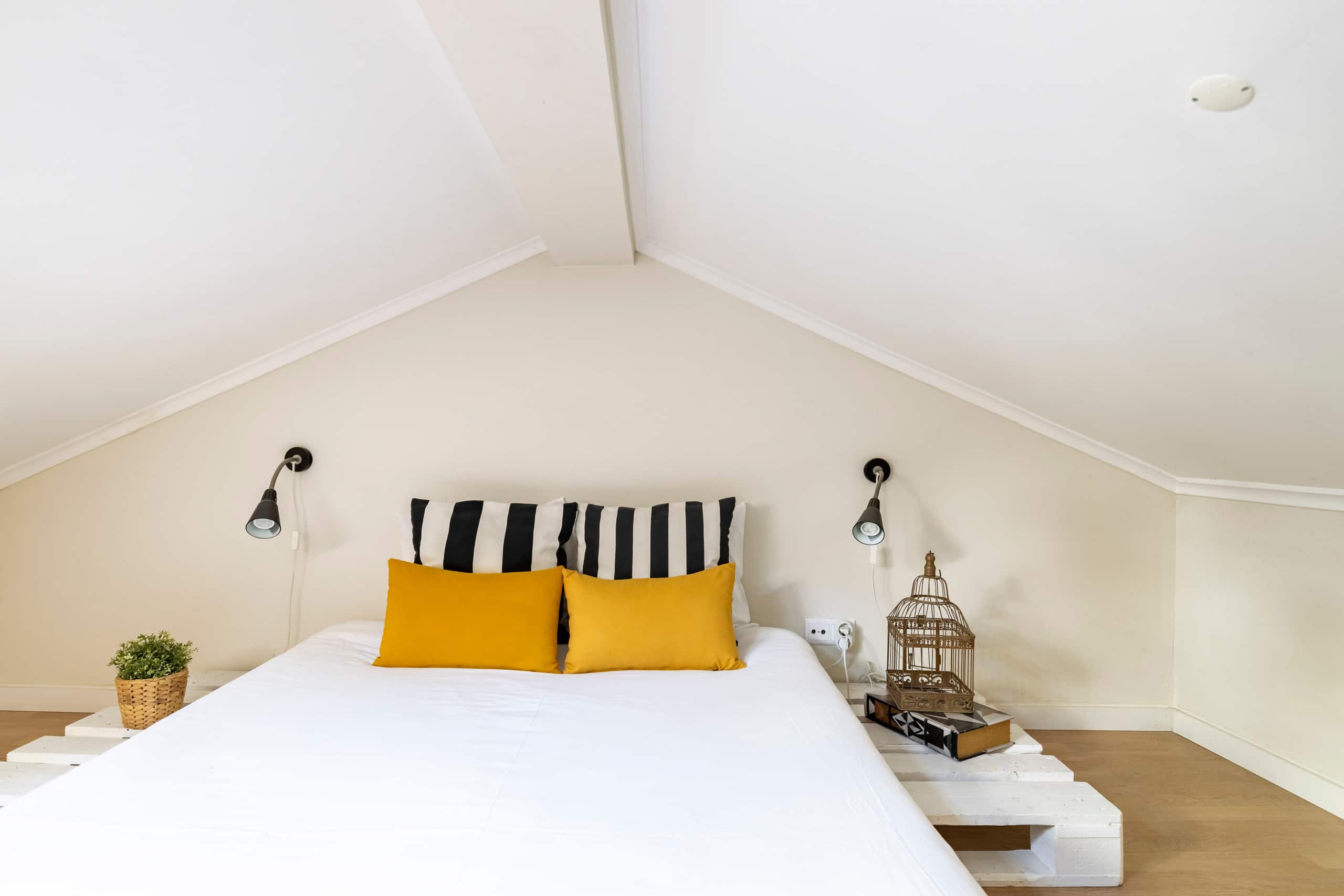 Charming Mezzanine Alfama. Design Apartment 8