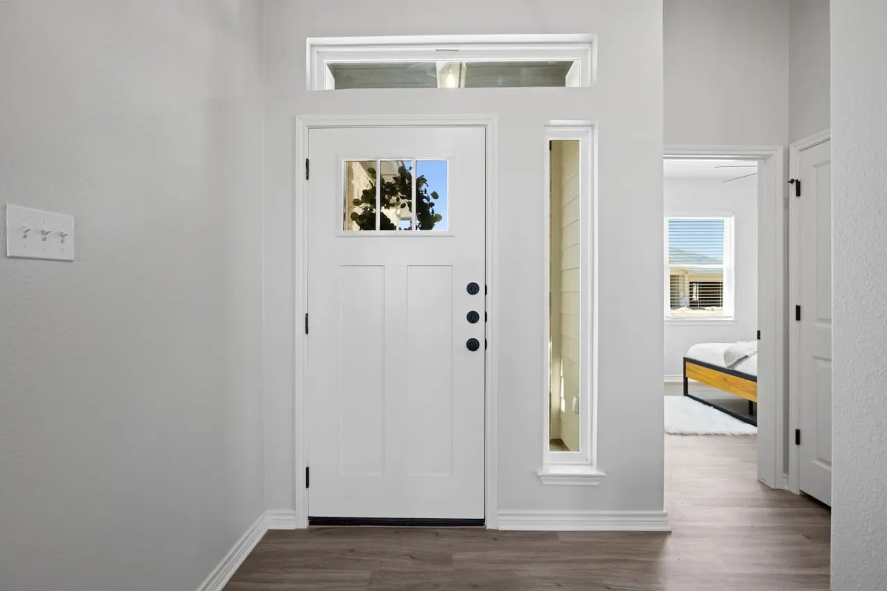 Beta House @ Crossroads Park NEW Home Sleeps 8! 20