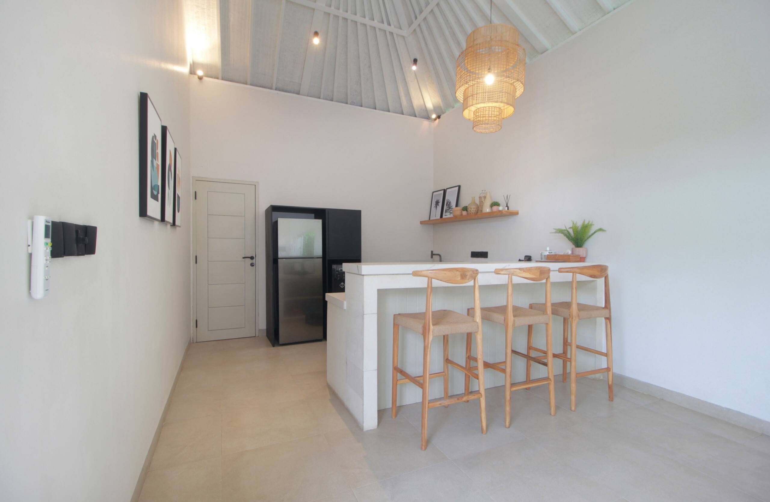 Echo Beach Villa and Apartment — photo 4