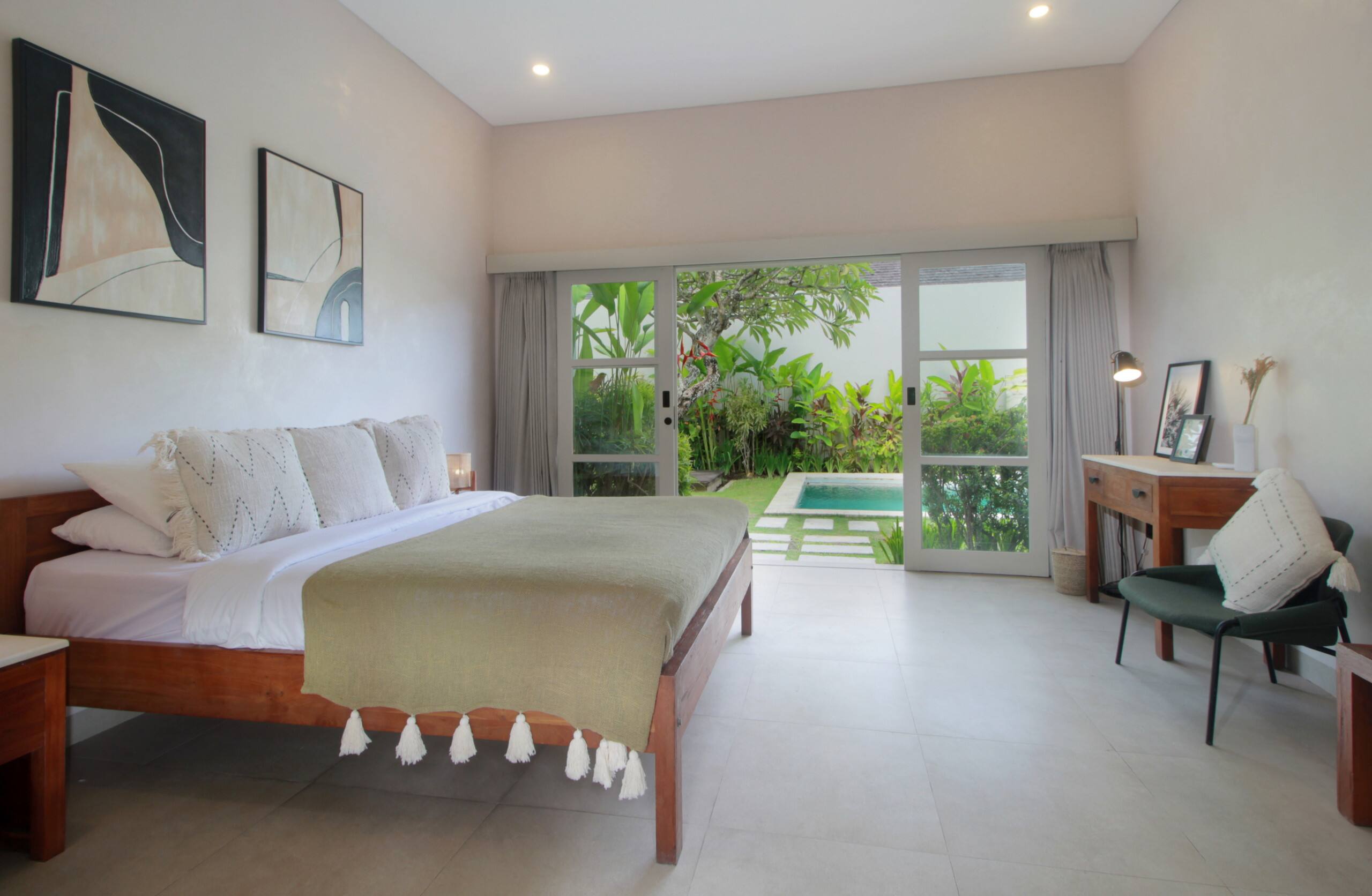 Echo Beach Villa and Apartment 8