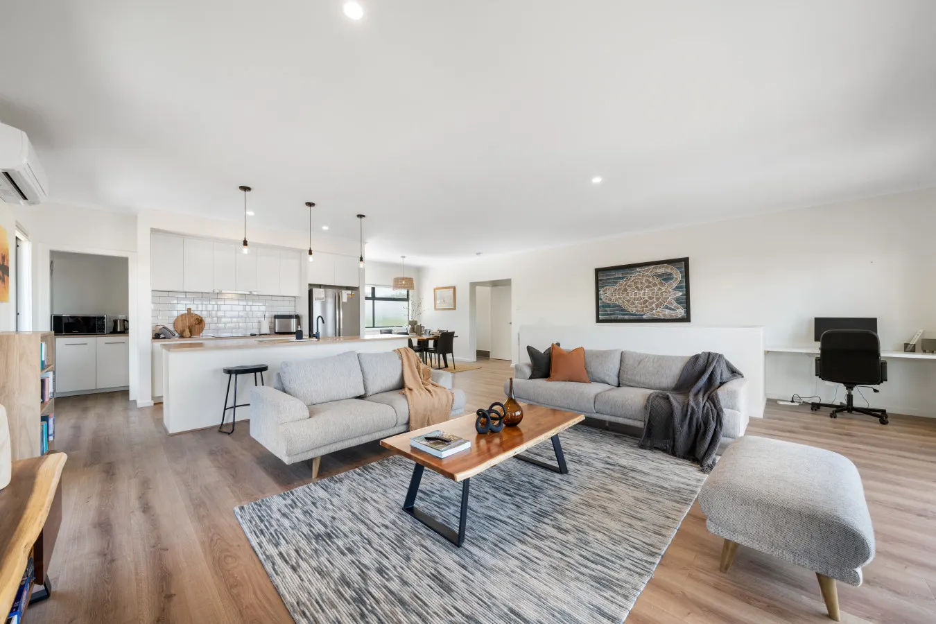 The Sandbar Stay—Seaside Escape w/ Modern Comfort