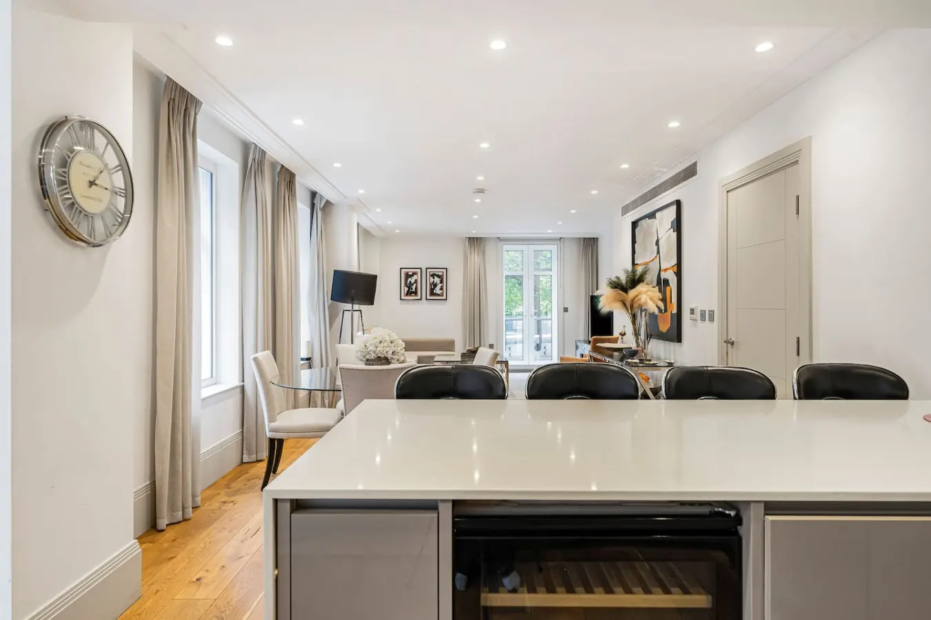 Mayfair 2-Bed 24hr Concierge & Hyde Park Views 11