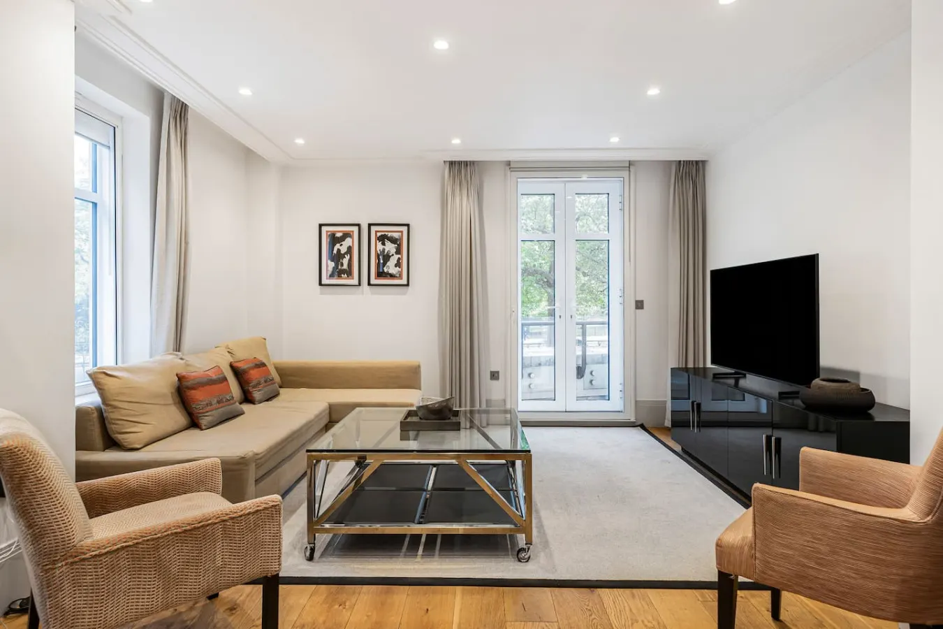 Mayfair 2-Bed 24hr Concierge & Hyde Park Views 8