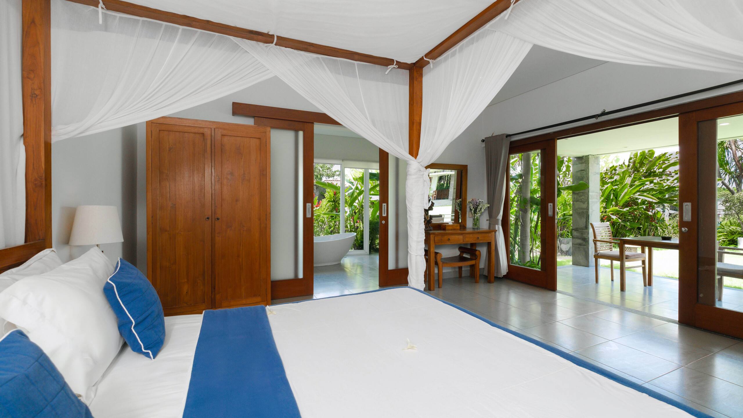Canggu Best Deal! Spacious & Tropical Villa 32