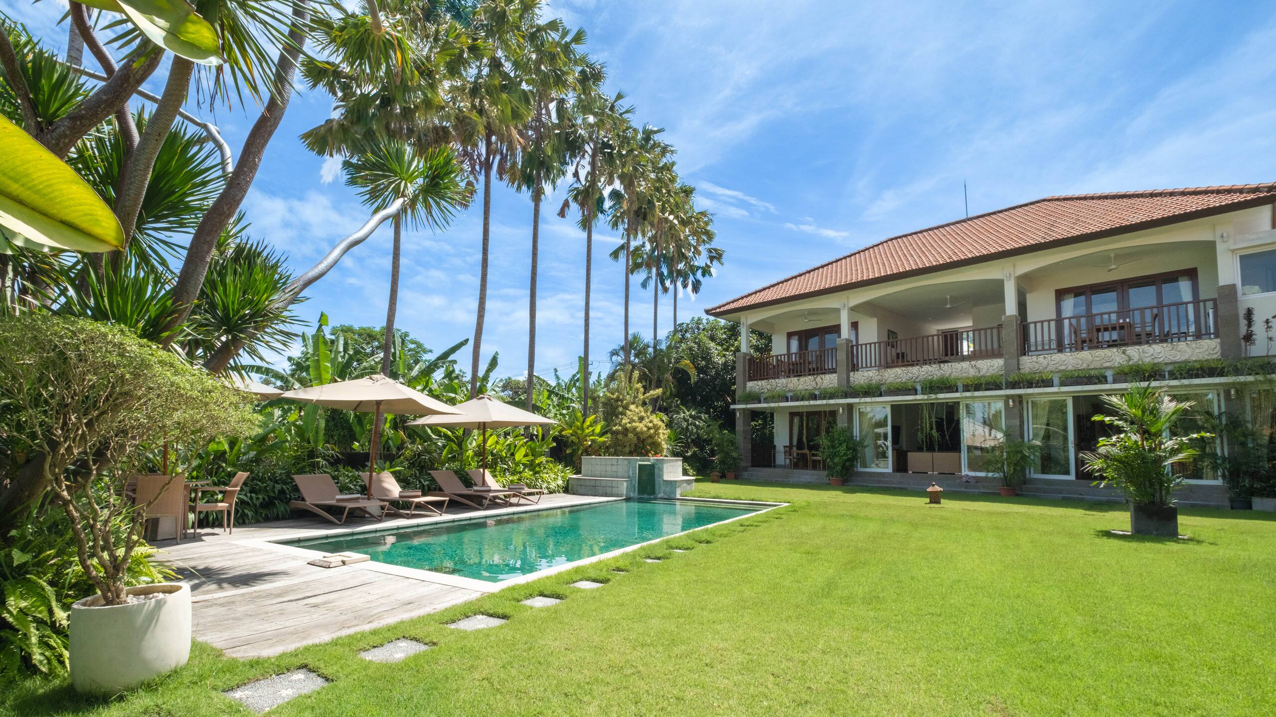 Canggu Best Deal! Spacious & Tropical Villa 7