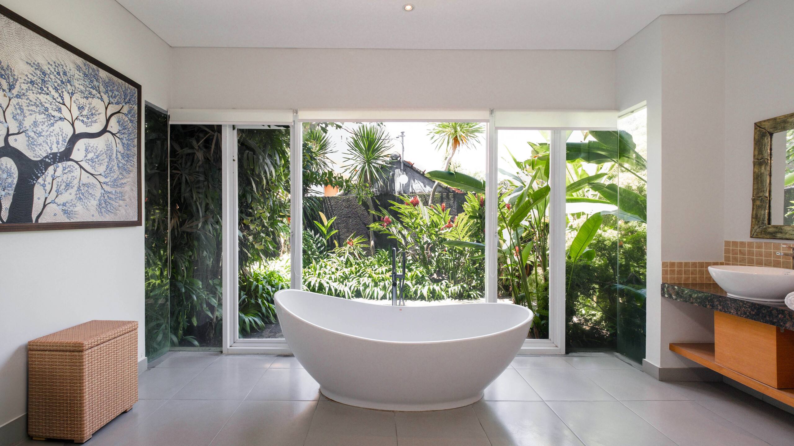 Canggu Best Deal! Spacious & Tropical Villa — photo 3