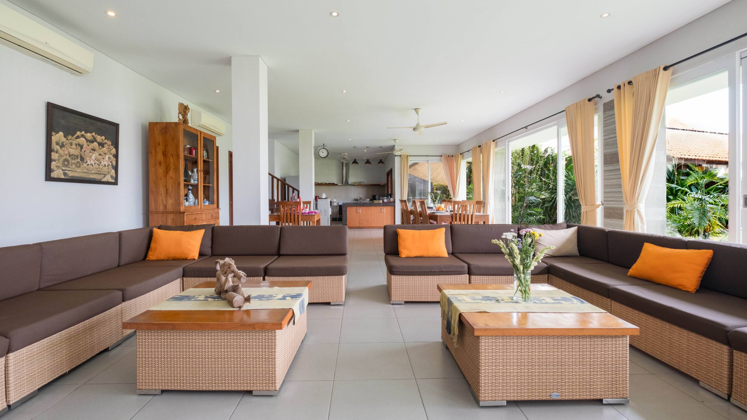Canggu Best Deal! Spacious & Tropical Villa 15