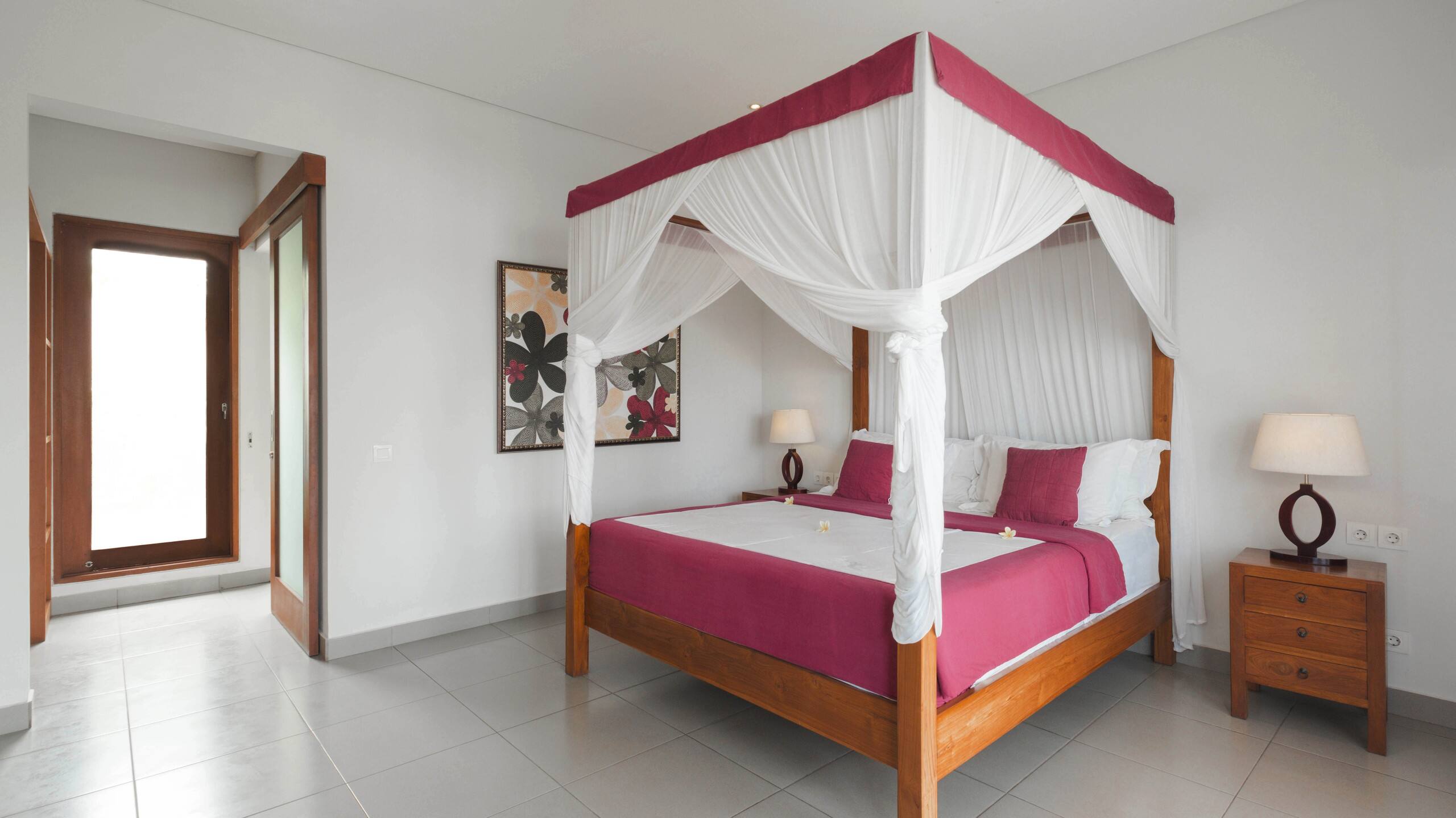 Canggu Best Deal! Spacious & Tropical Villa 27