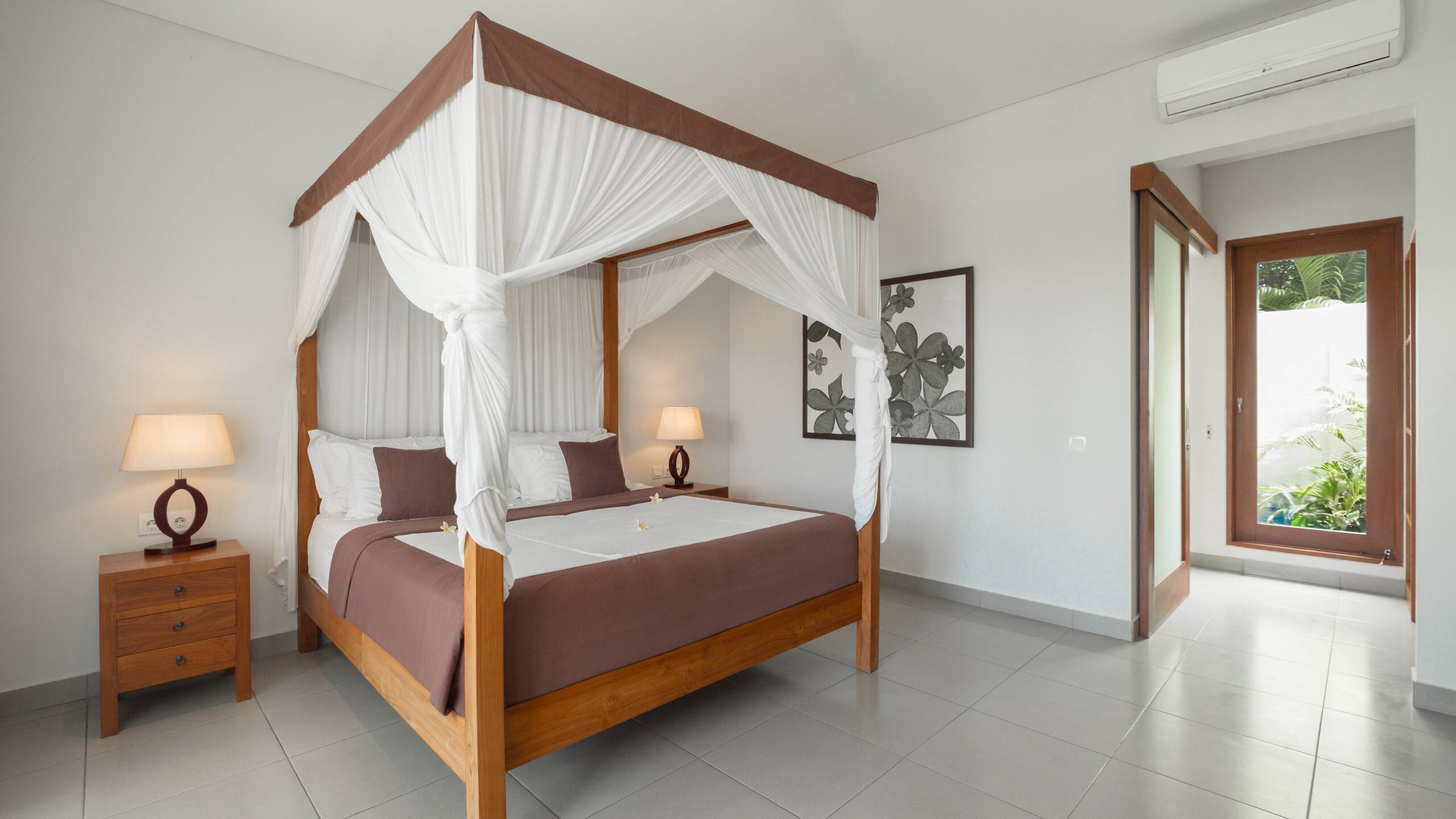 Canggu Best Deal! Spacious & Tropical Villa 24