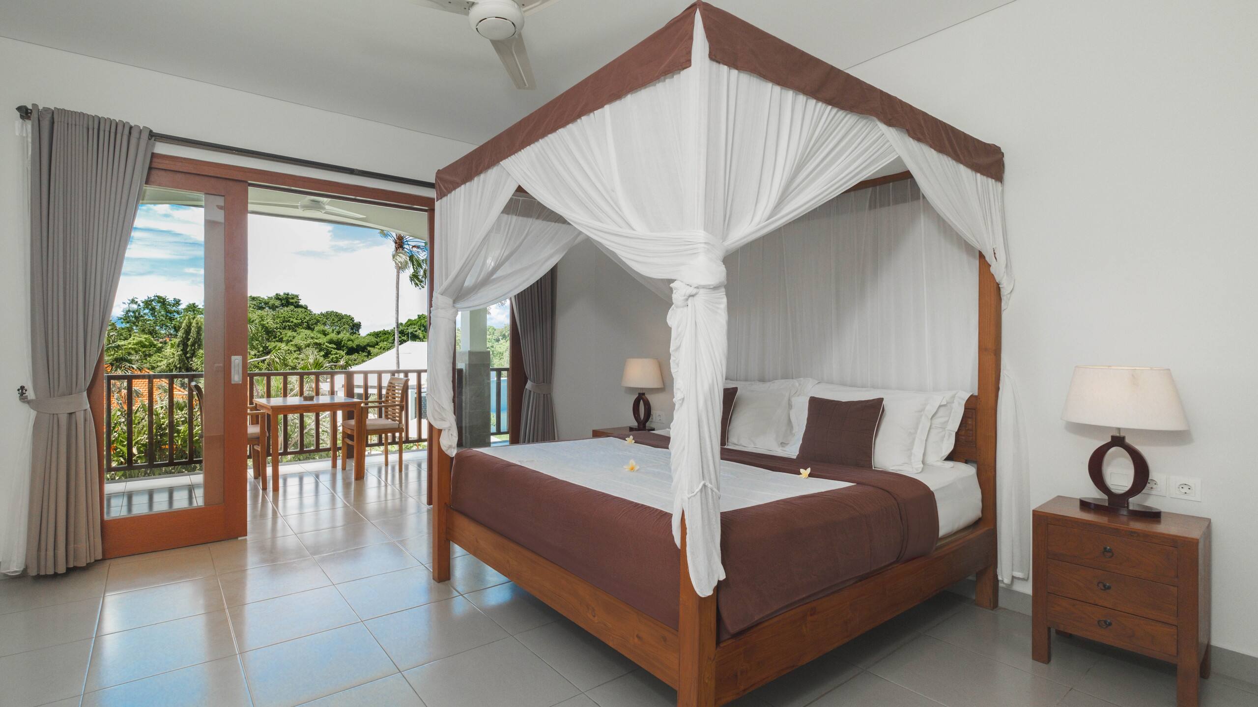 Canggu Best Deal! Spacious & Tropical Villa 23