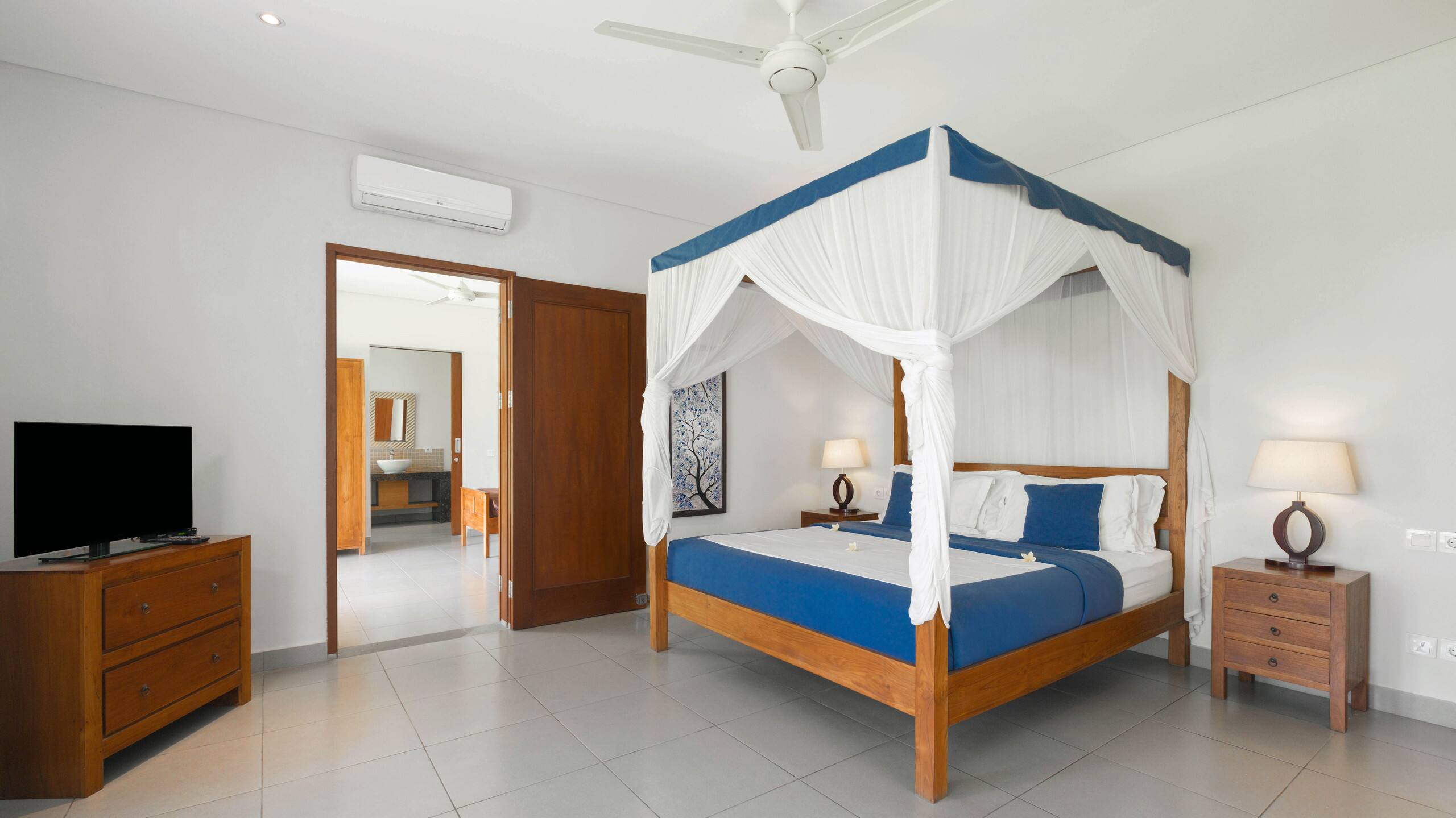 Canggu Best Deal! Spacious & Tropical Villa 30
