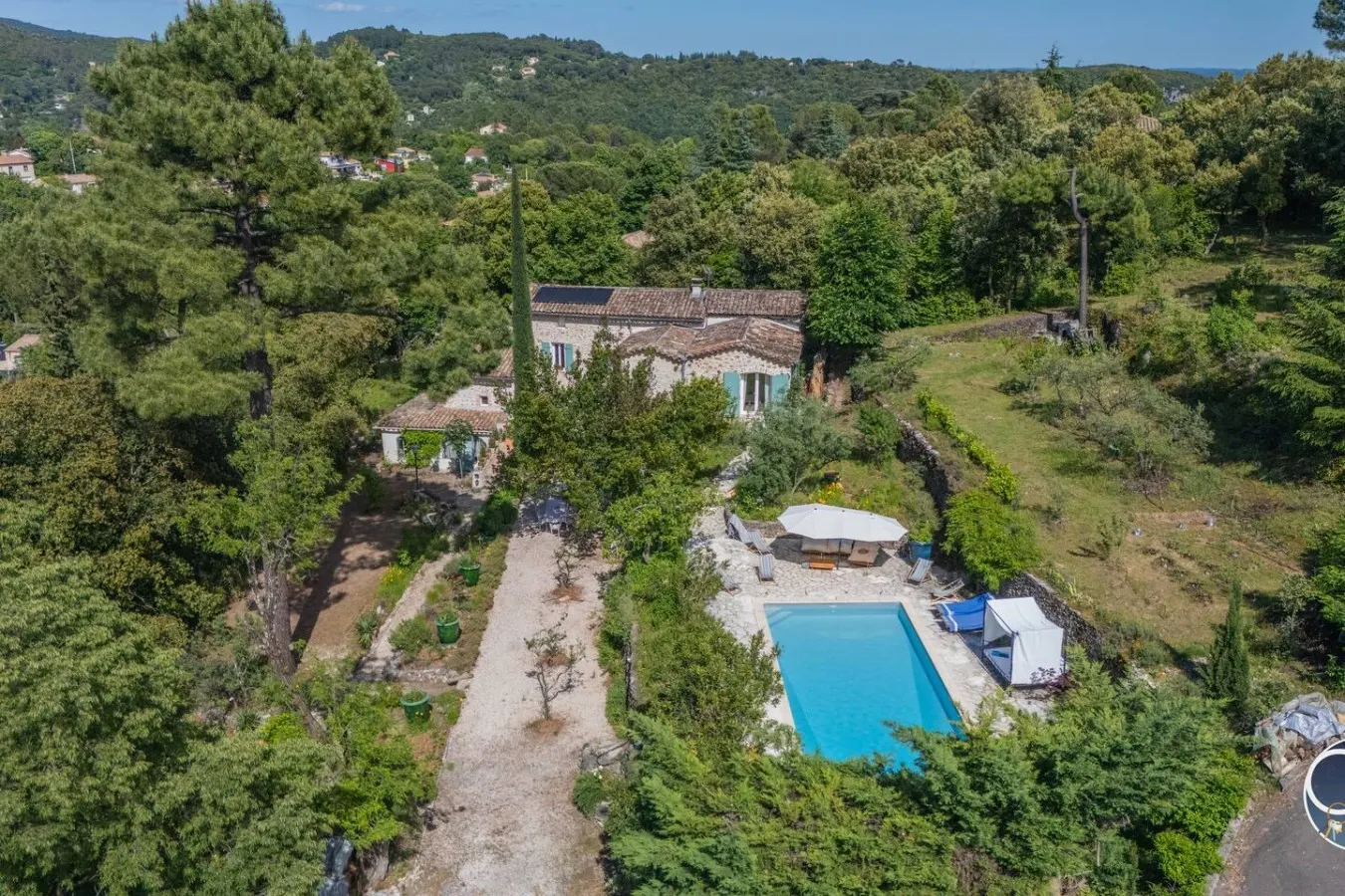 Superbe Mas Cévenol, piscine au cœur de la nature 10