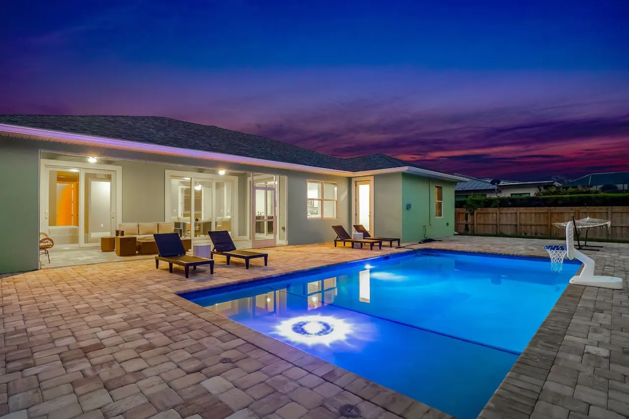 Sea La Vie Beach House 1