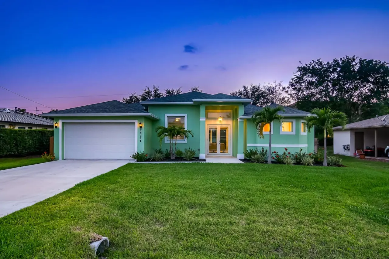 Sea La Vie Beach House 10