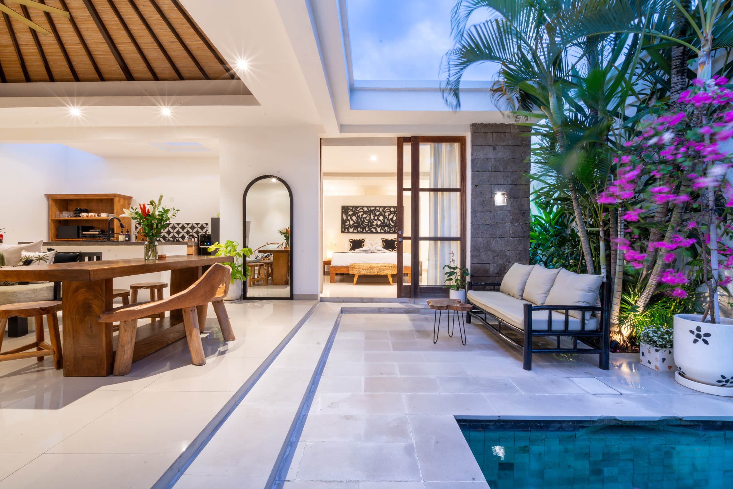 Tropical Boutique 2 BDR Villa in heart of Seminyak 10