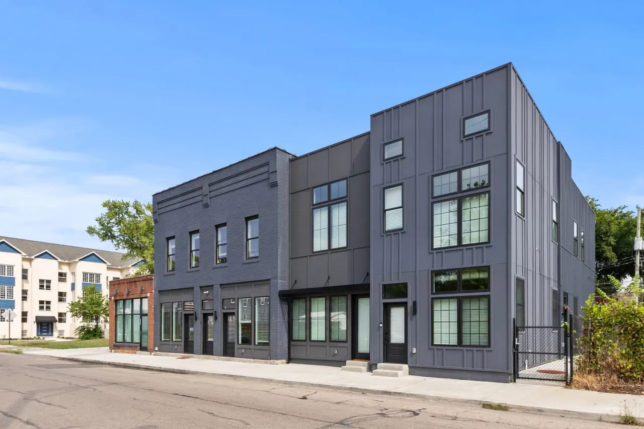 Franklin Park, Luxury New Build + Free Parking!
