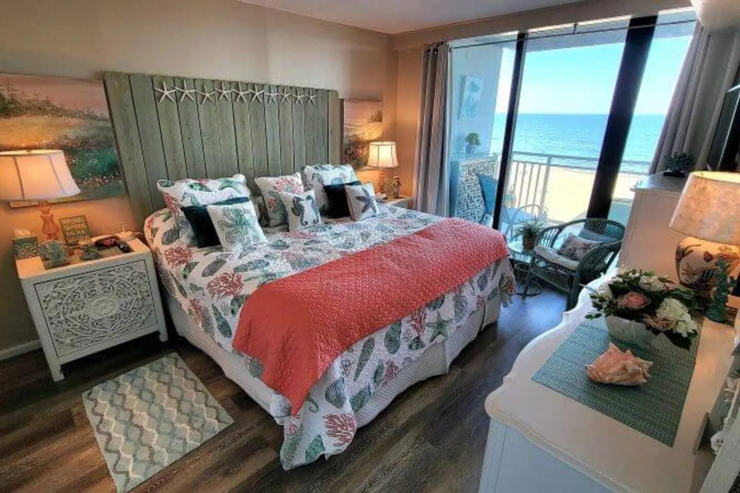Beach front oasis-on the boardwalk! 2Bed 2Bath