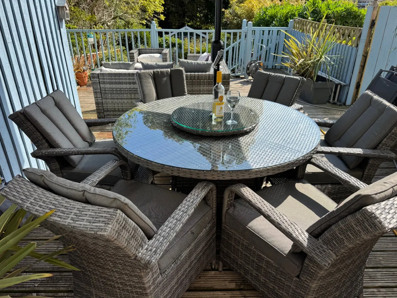 Beautiful, traditional 3 bed cottage close to ferry 4