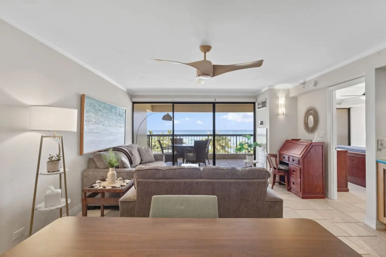 ~NEW~ Modern Oceanfront at Waikiki Beach Tower — photo 4