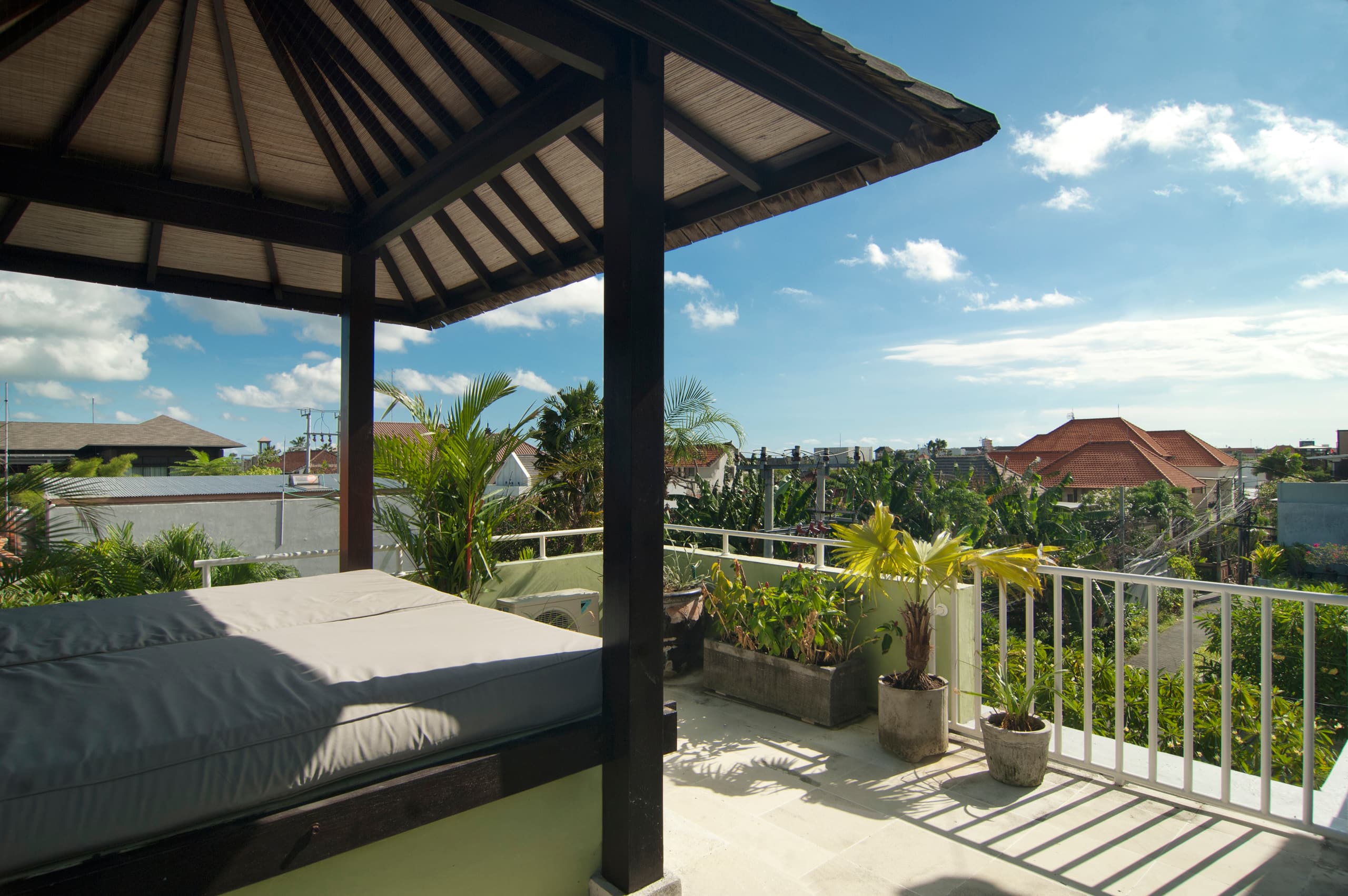 Sunset Rooftop 2BR Pool Villa Central, Seminyak — photo 4
