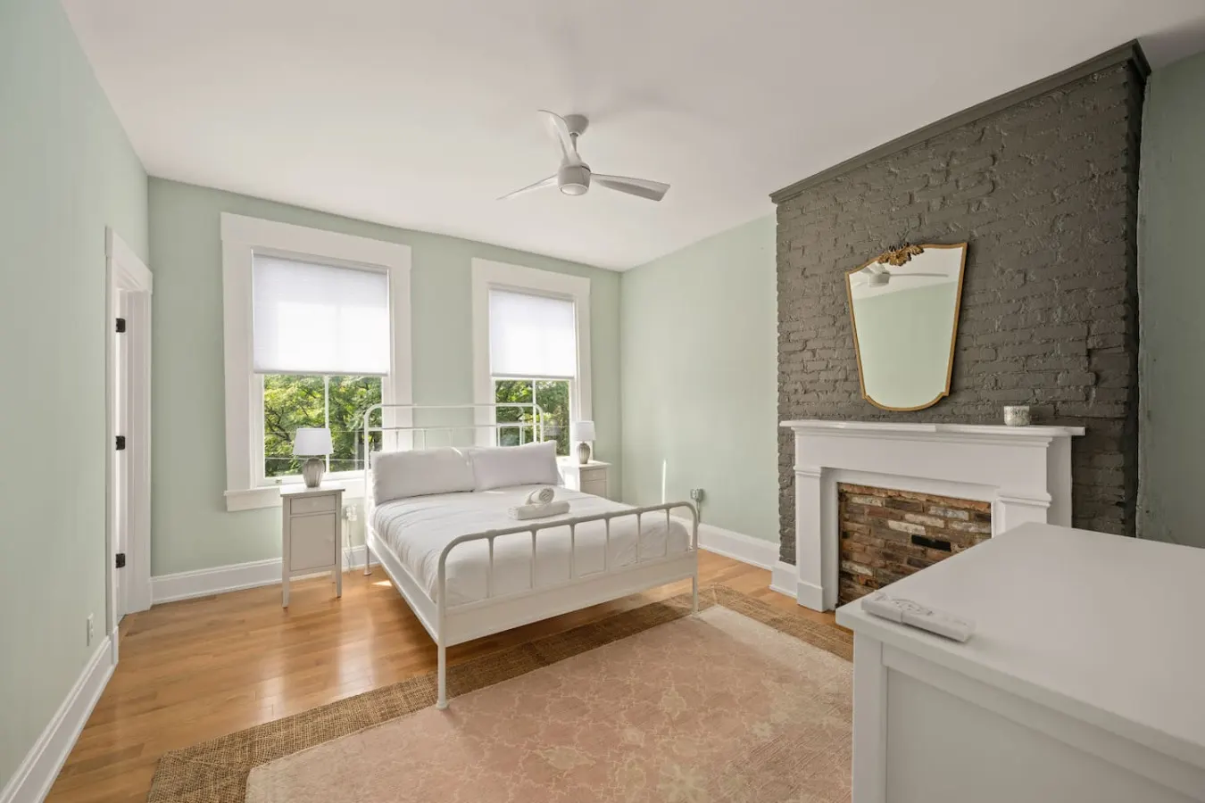 Hidden Gem 2BD w/ Patio, Near Findlay Market, UC 12