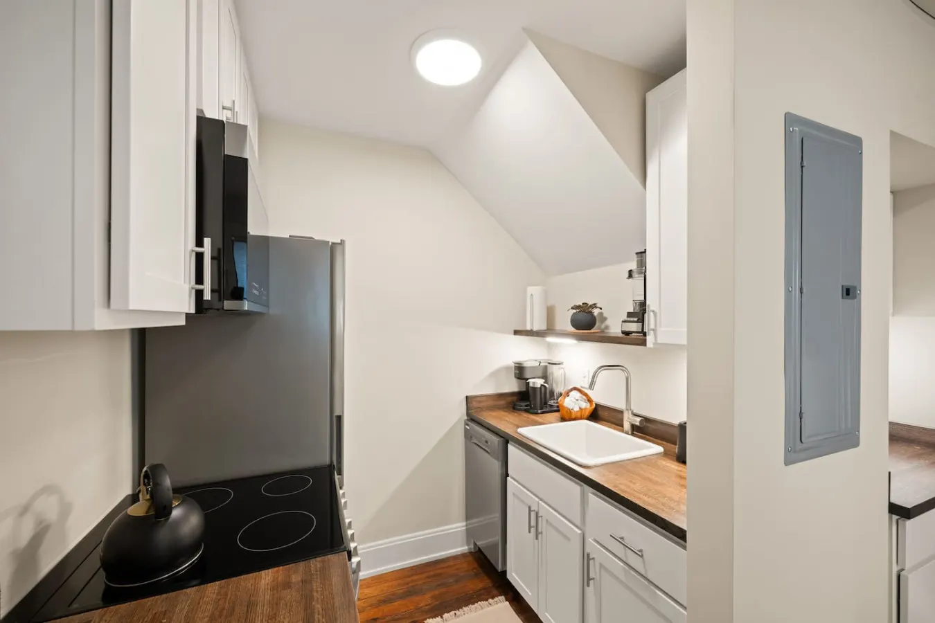 Hidden Gem 2BD w/ Patio, Near Findlay Market, UC — foto 4