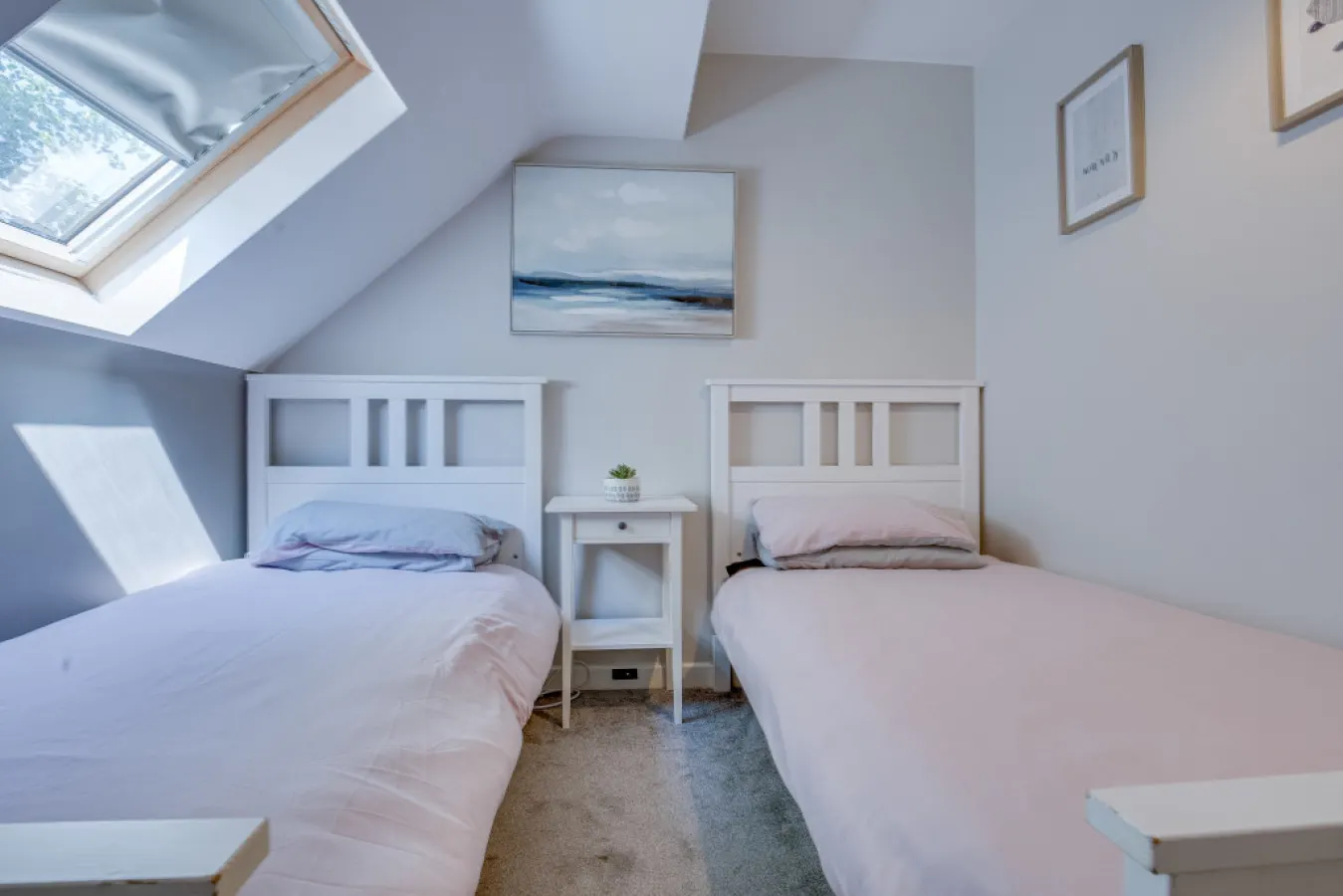 Stylish 5BR Townhouse-Fishponds View FREE Parking 12