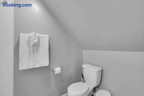 Private Pet-Friendly Studio Chapel Hill–Durham 11