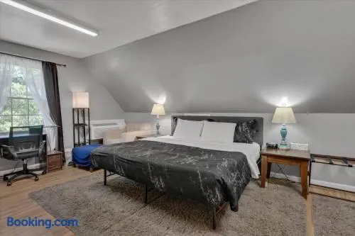 Private Pet-Friendly Studio Chapel Hill–Durham 12
