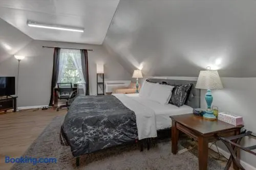 Private Pet-Friendly Studio Chapel Hill–Durham 14