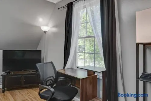 Private Pet-Friendly Studio Chapel Hill–Durham 5