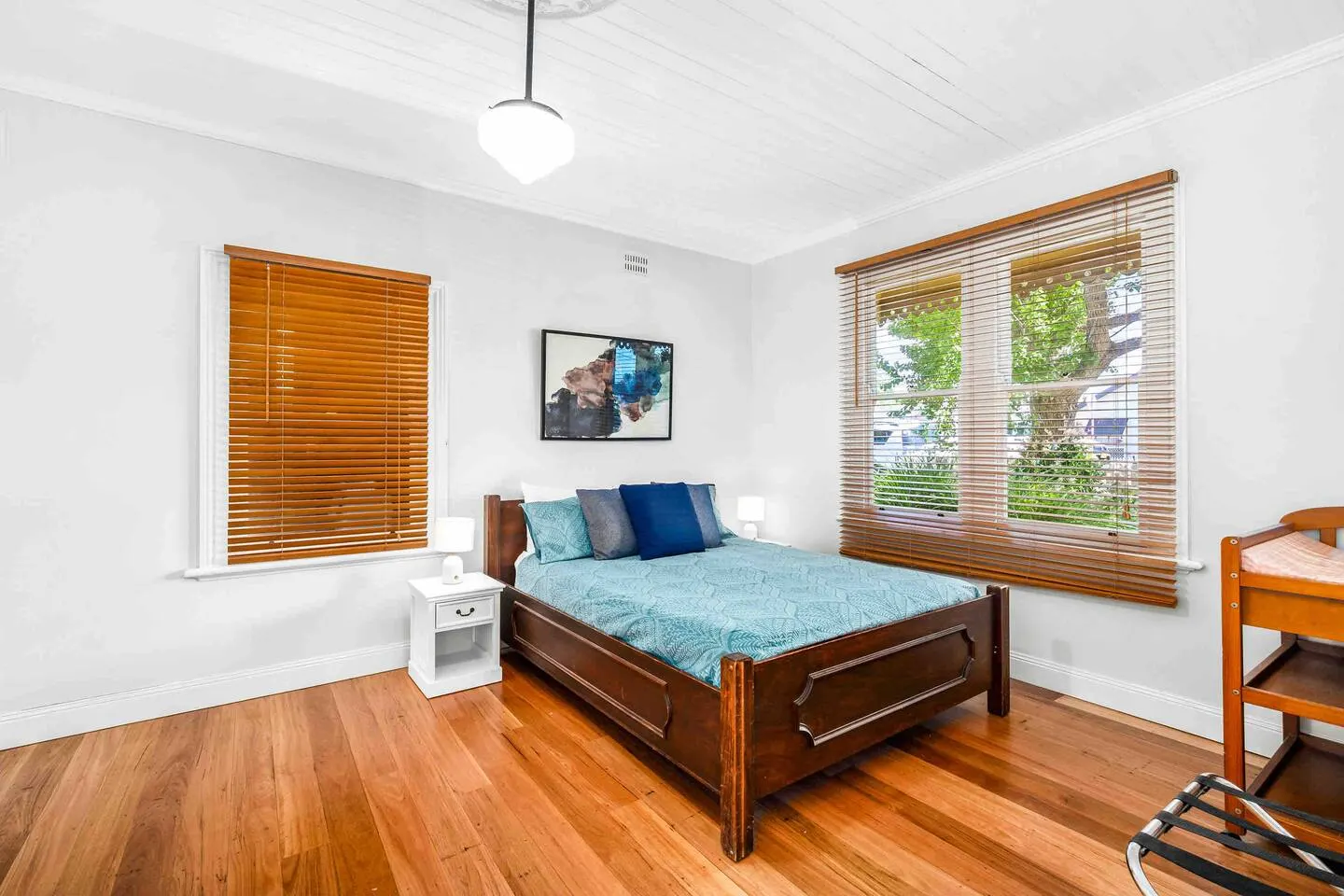 Tullawong House Views Dog Friendly 20