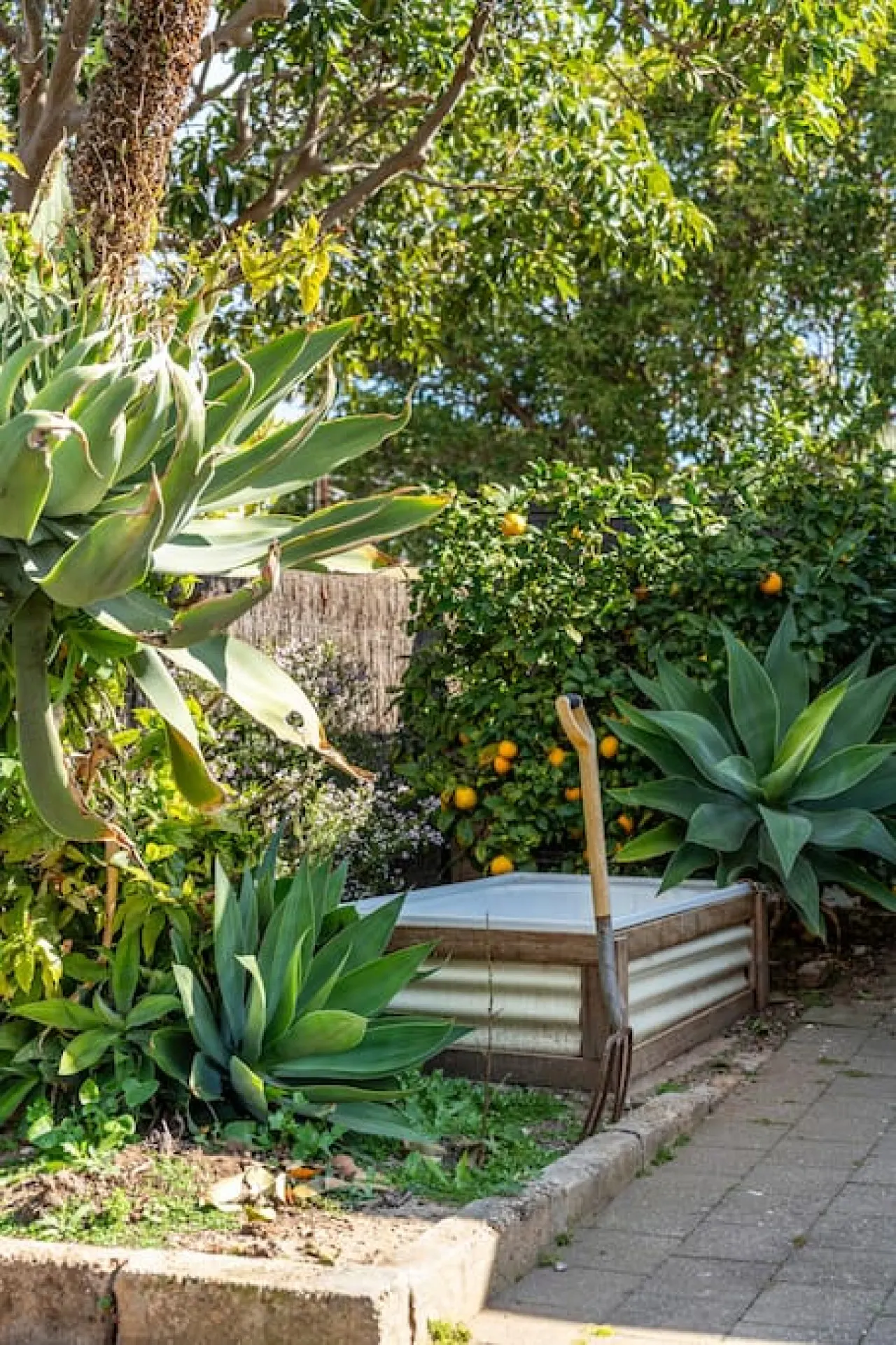 Stone's Throw—A Beachside Retreat for Two 15