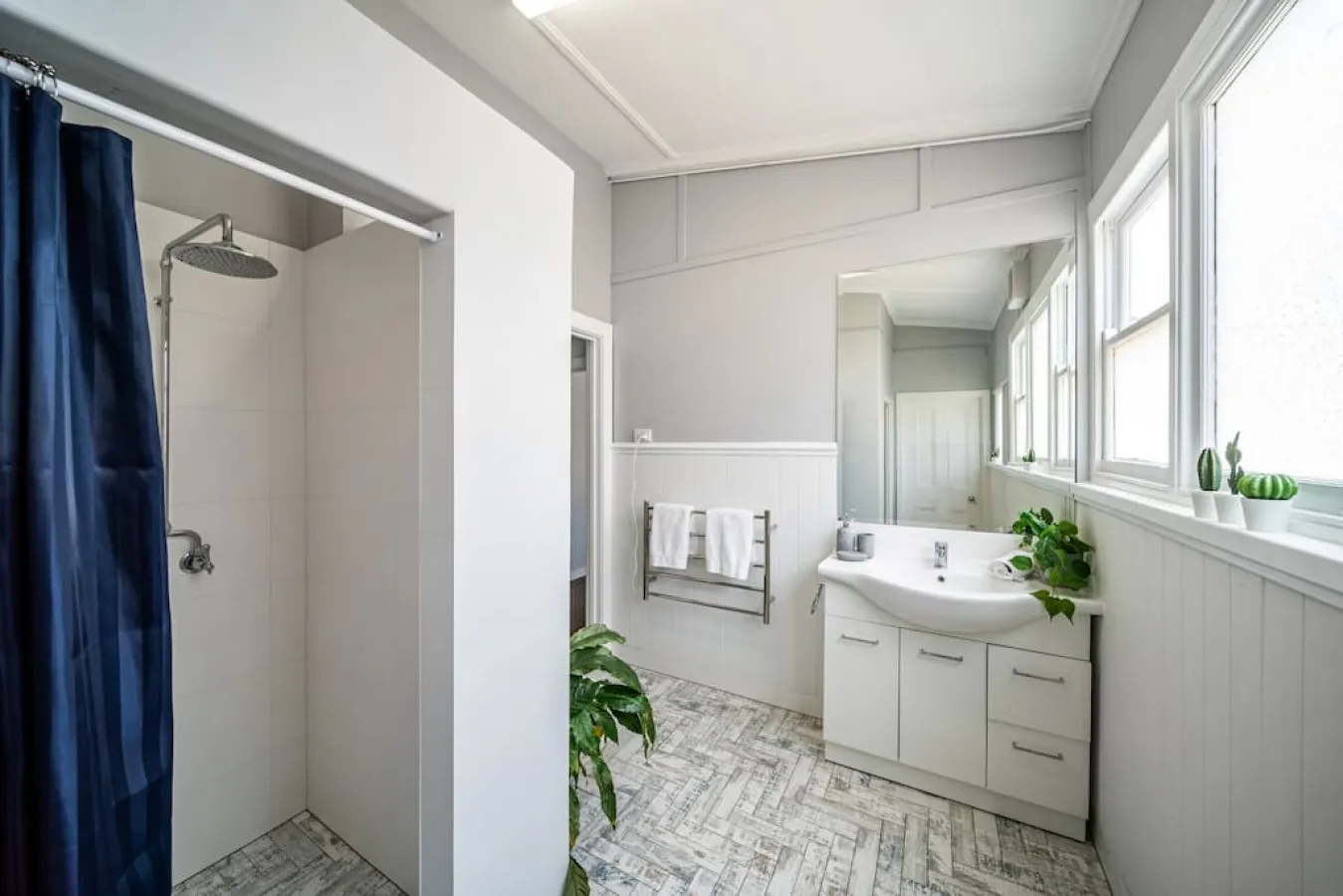 Stone's Throw—A Beachside Retreat for Two 16