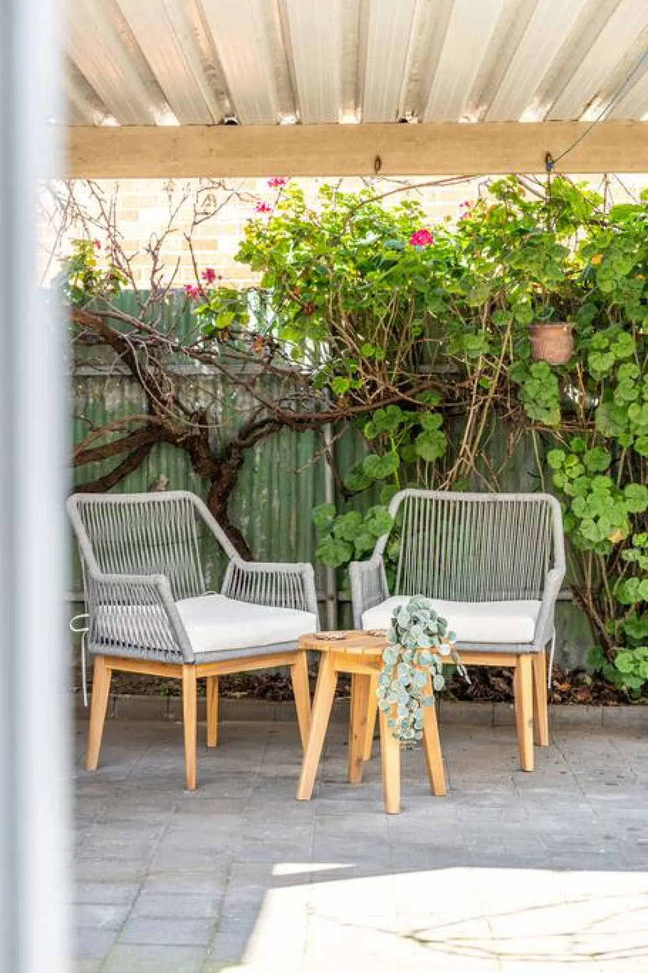 Stone's Throw—A Beachside Retreat for Two — photo 3