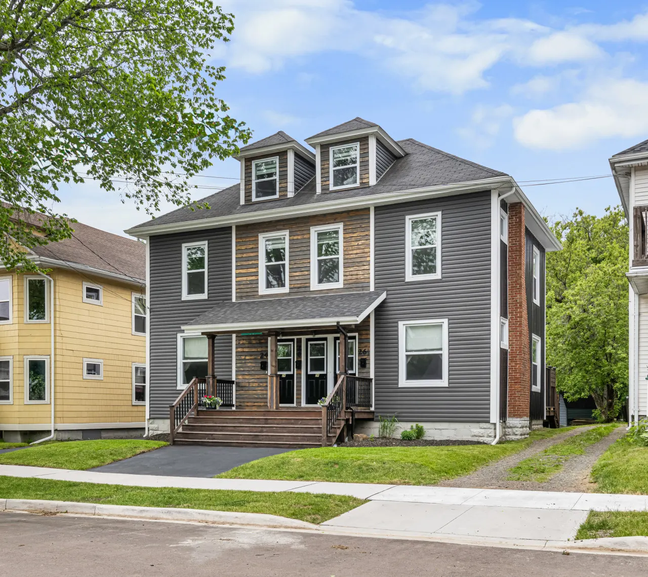 Clean & Modern 1BR 4 Guests Parking & Wi-Fi 17